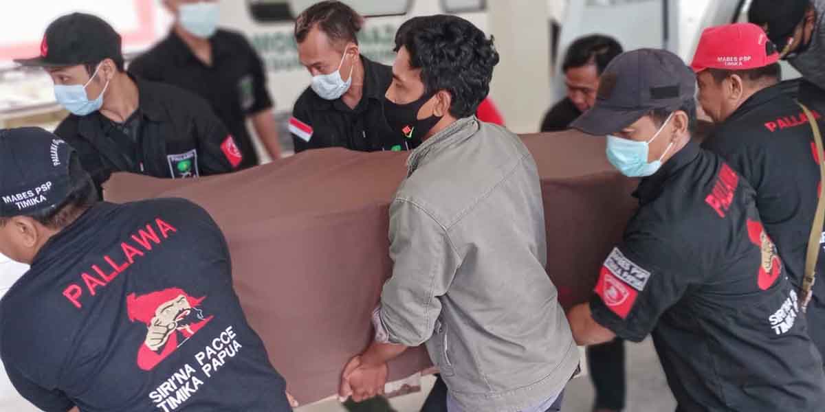 ditembak-di-puncak-udin-dimakamkan-di-kampung-halamannya-barru-sulsel